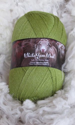 White Gum Wool | 5ply Silk/Merino Orchid